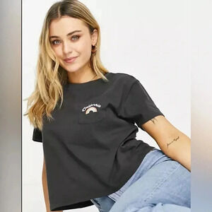 Women’s Hollister Embroidered Pocket Cropped Tee Size Large Black Pre-owned